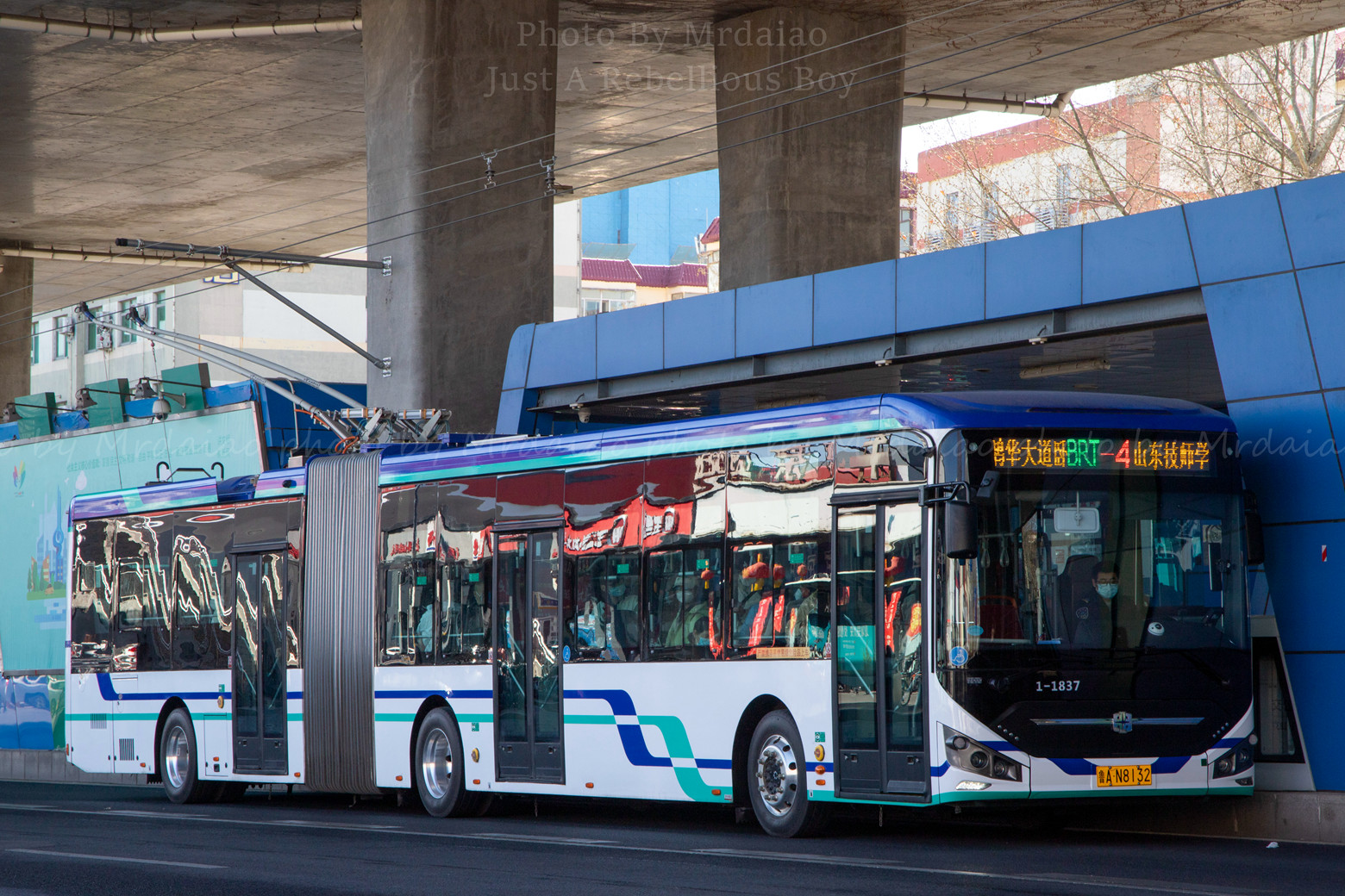 济南BRT4号线公交车路线