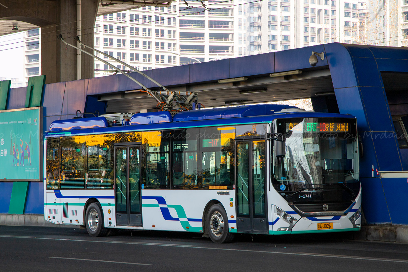 济南BRT10号线(电车)公交车路线