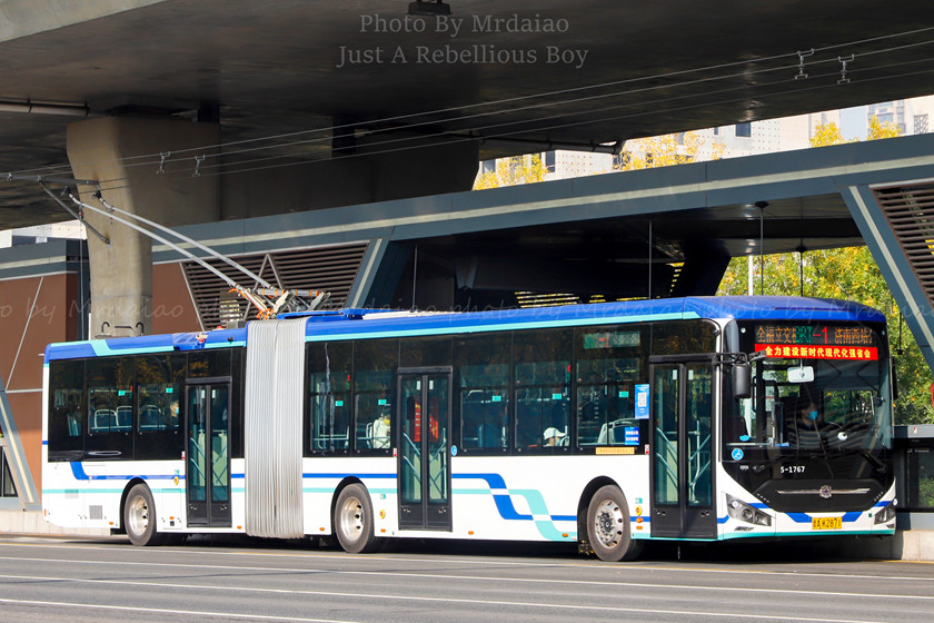 济南BRT1号线(电车)公交车路线