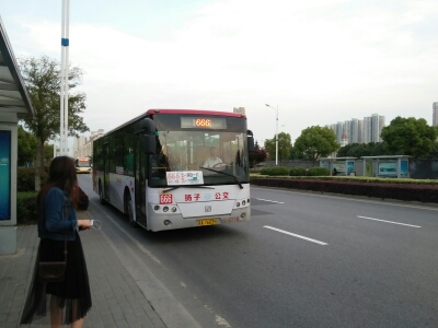 南京666路环线公交车路线