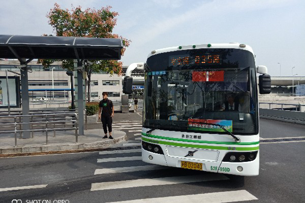 上海71路T2线公交车路线