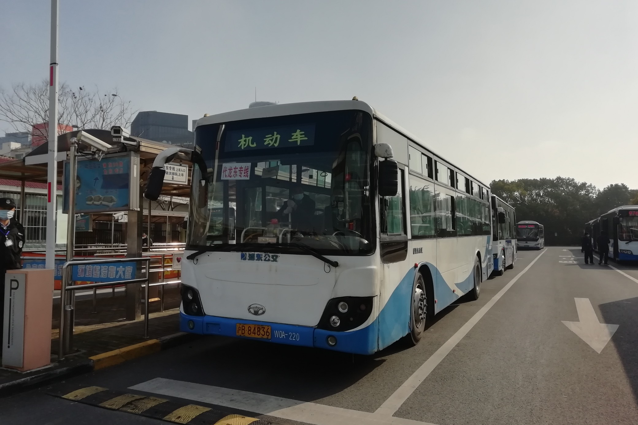 上海龙东专线公交车路线