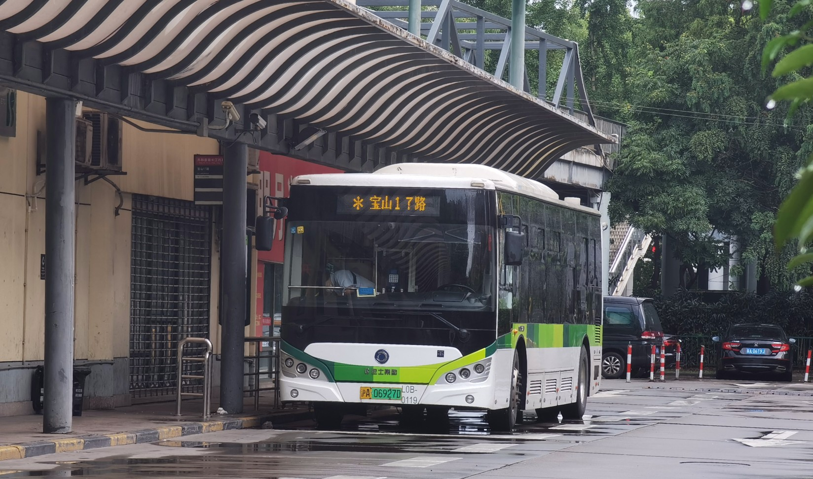 上海宝山17路公交车路线