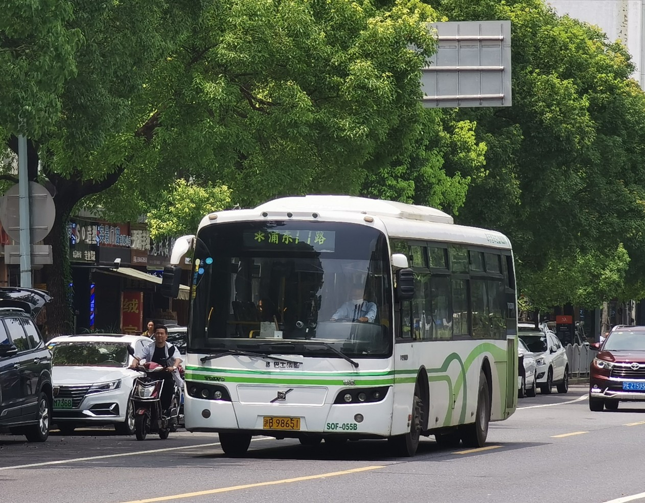 上海浦东17路公交车路线