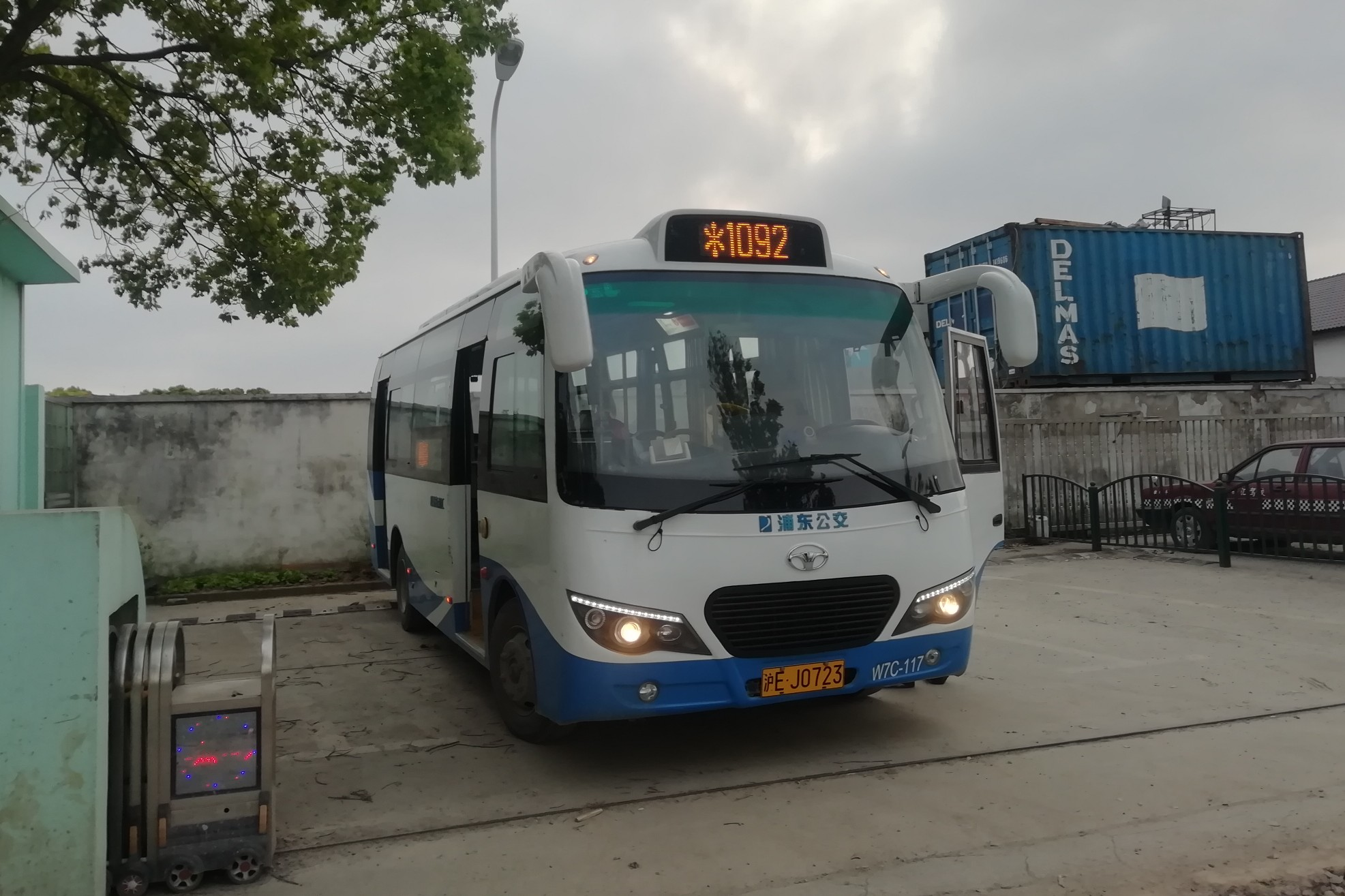 上海1092路公交车路线