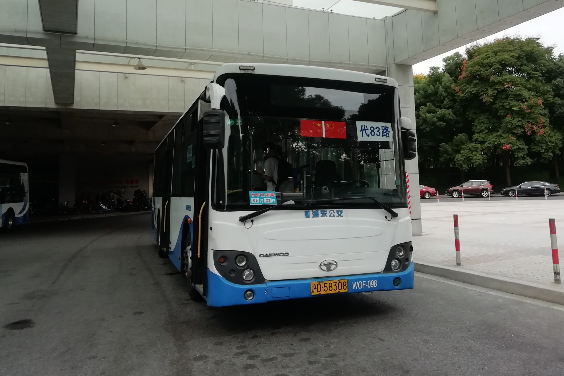 上海83路公交车路线