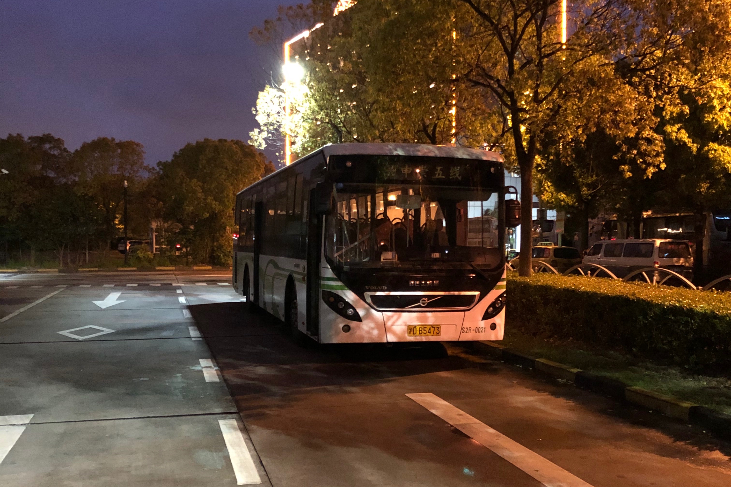 上海申崇五线公交车路线