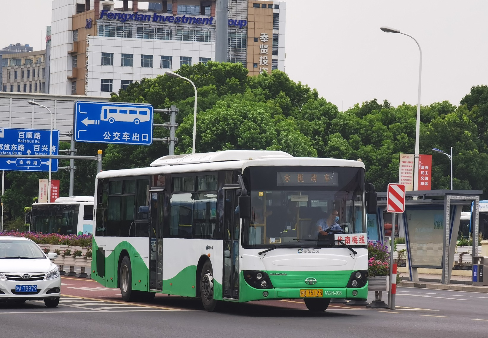 上海南梅线公交车路线