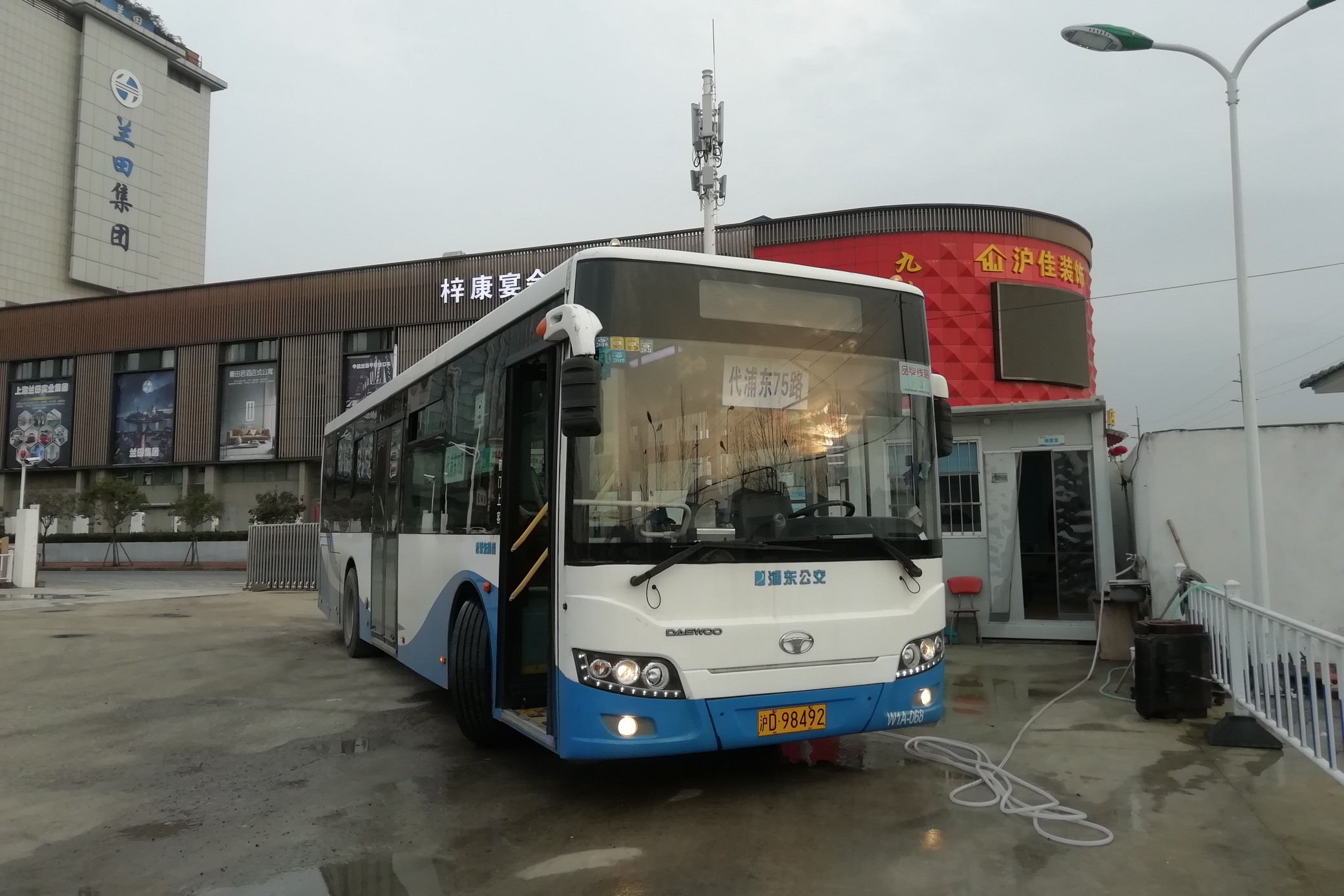 上海浦东75路公交车路线