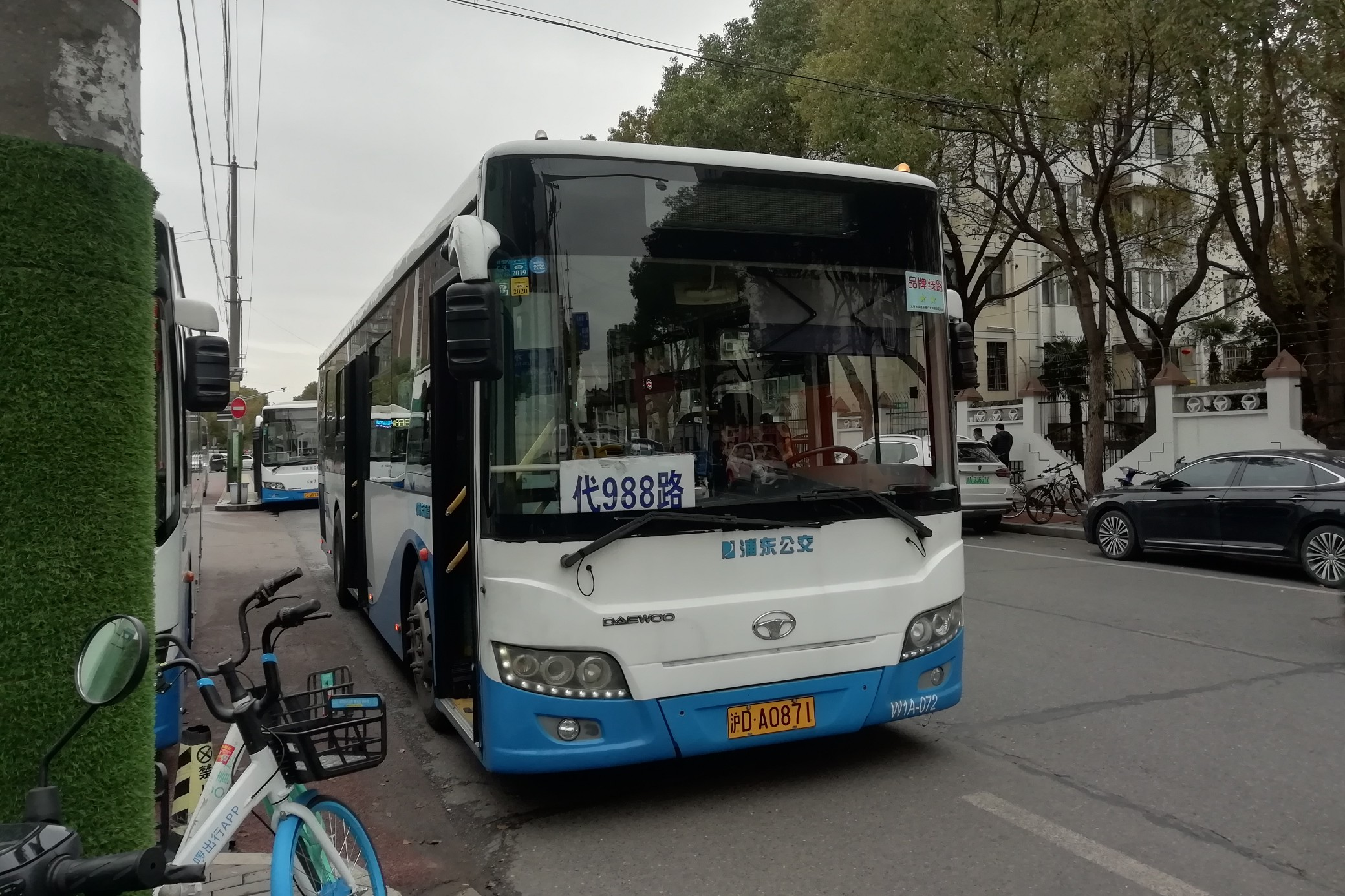 上海988路公交车路线