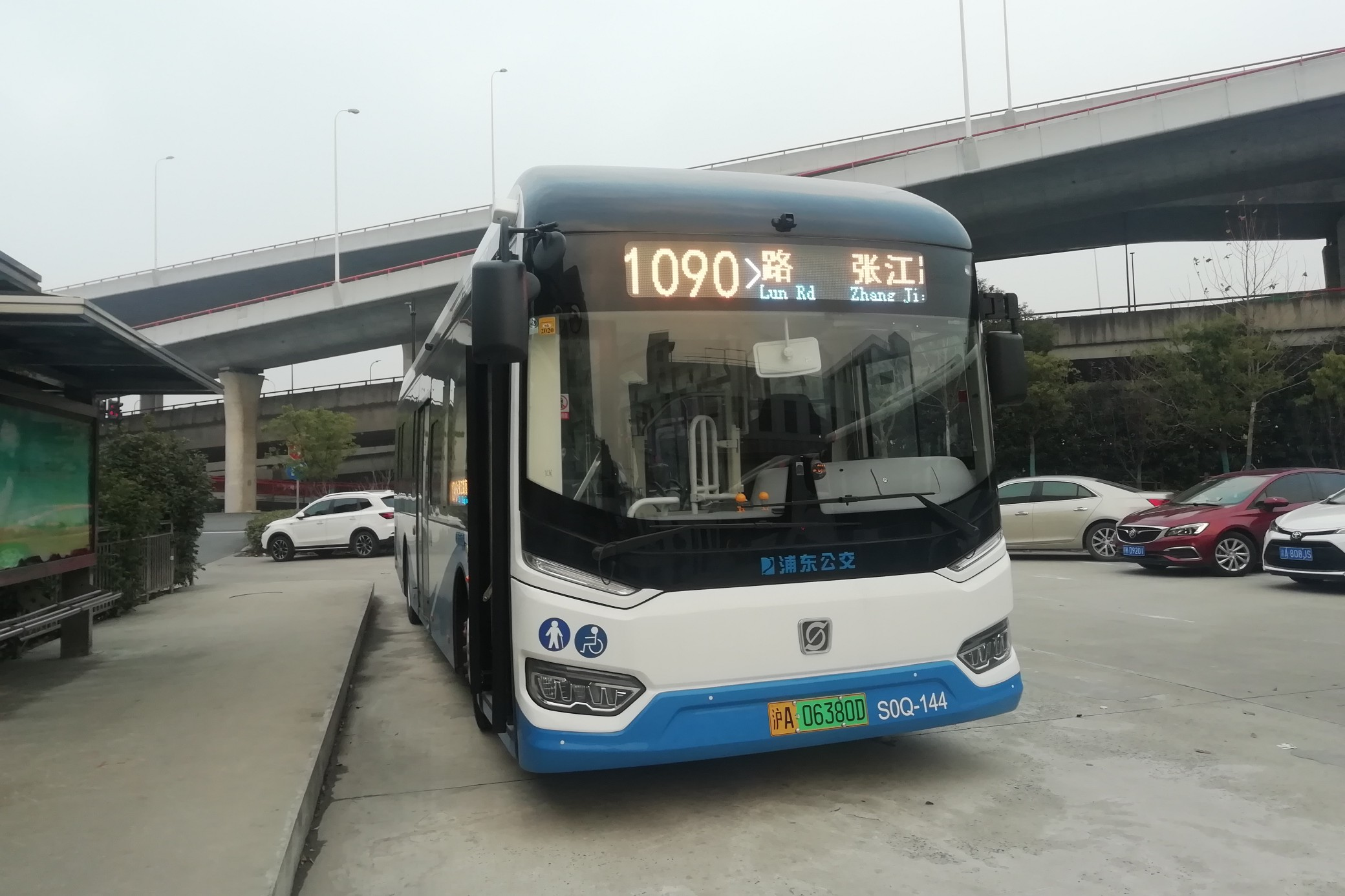 上海1090路公交车路线