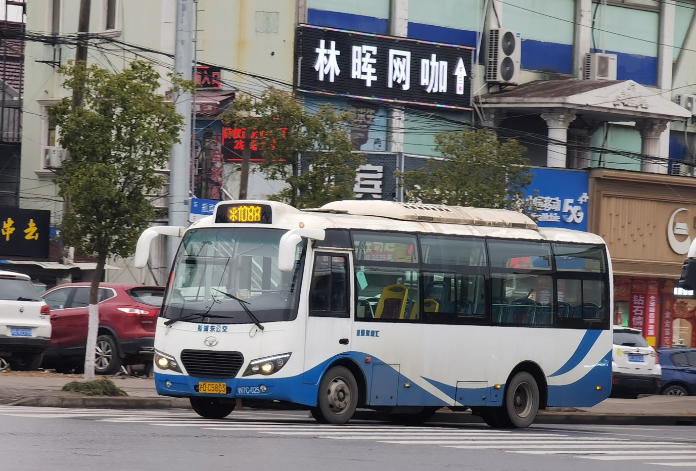 上海1088路公交车路线