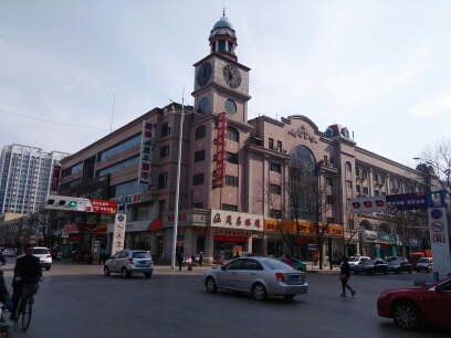 六桂福珠宝公交站